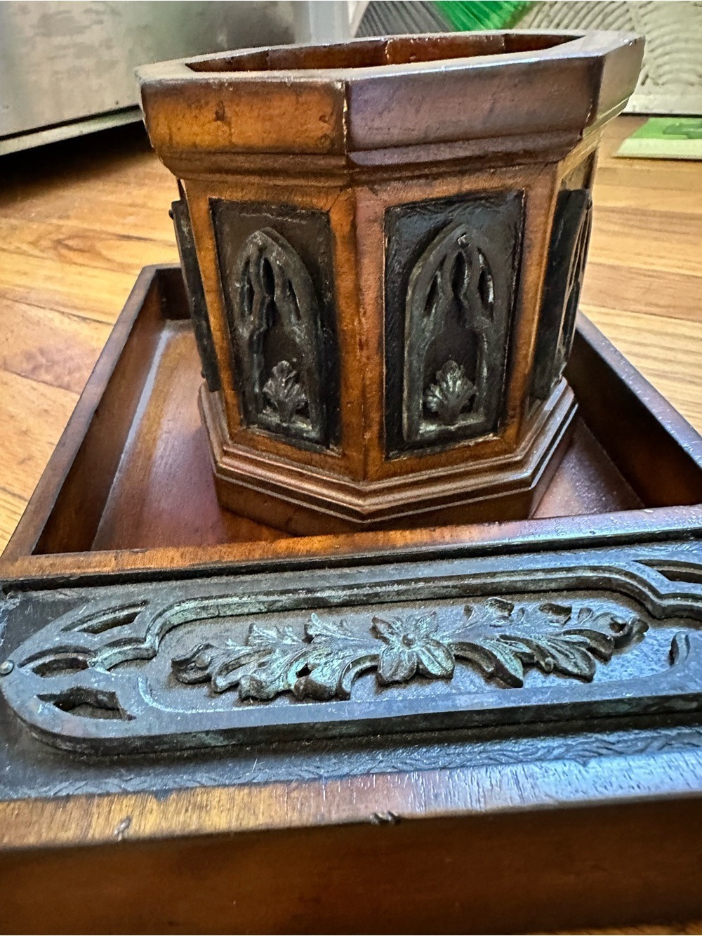 Vintage Antique Gothic Revival Wooden Desk Set Valet Tray & Octagonal Organizer - Picture 12 of 12